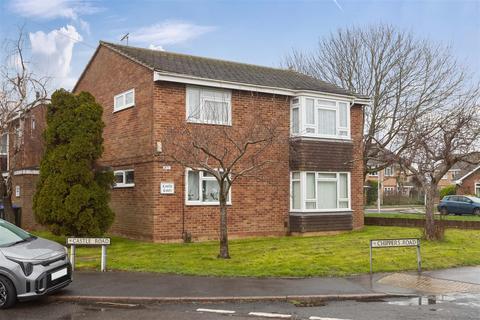 2 bedroom flat for sale - Castle Road, Worthing