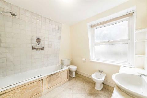 2 bedroom flat to rent, Dove Mews, London SW5
