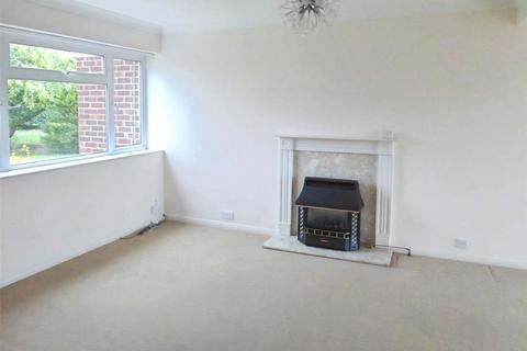 3 bedroom terraced house to rent, Fairwater Drive, Reading RG5