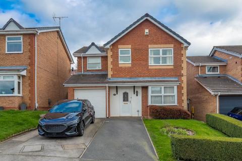 4 bedroom detached house for sale, Shirley Avenue, Cleckheaton