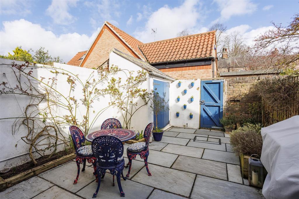 9 Kyme Street  16.jpg