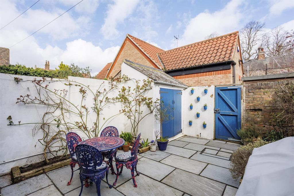 9 Kyme Street  17.jpg