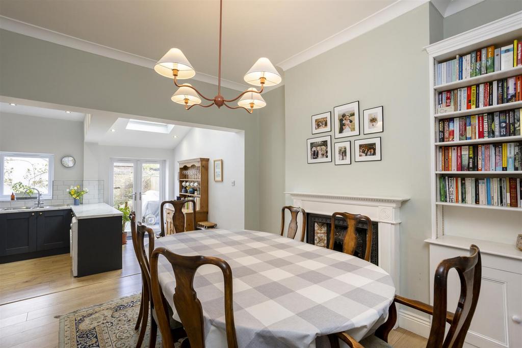 9 Kyme Street  10.jpg