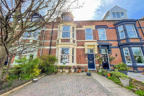 4 bedroom terraced house for sale - Mowbray Road, South Shields