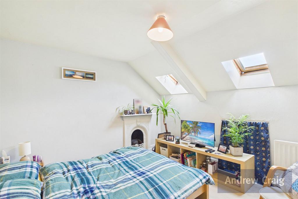 Rear Bedroom