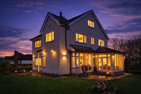 6 bedroom detached house for sale, Ghyll Wood Drive, Bingley, BD16 1NF