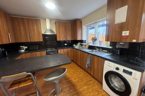 6 bedroom end of terrace house for sale, 71 Window Lane, Liverpool, Merseyside, L19 8EJ