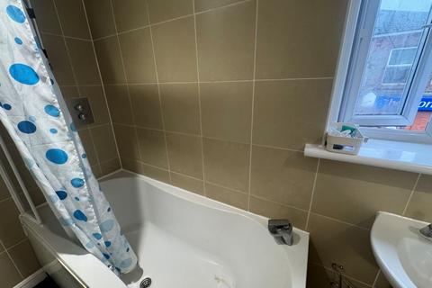 6 bedroom end of terrace house for sale, 71 Window Lane, Liverpool, Merseyside, L19 8EJ