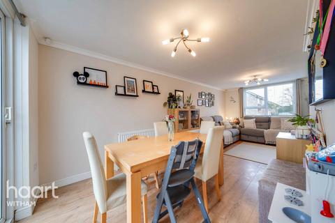 3 bedroom terraced house for sale, Boydin Close, Witham