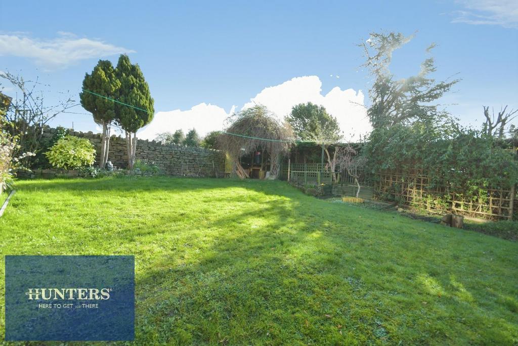 REAR GARDEN 02.jpg