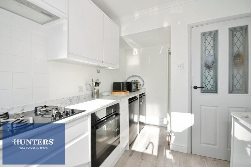 KITCHEN 02.jpg