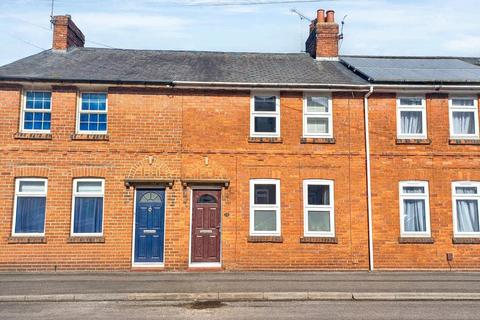3 bedroom terraced house for sale - Drake Road, Poole, Dorset, BH15