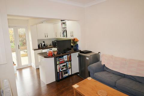 5 bedroom semi-detached house to rent, Lovell Road, Cambridge, CB4