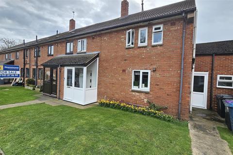 Trenchard Close, Newton, Nottingham
