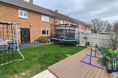 undefined, Trenchard Close, Newton, Nottingham