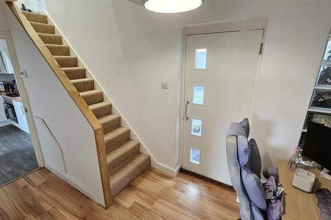 undefined, Trenchard Close, Newton, Nottingham