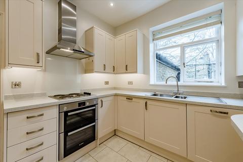 Falmouth Road, Southwark, London, SE1