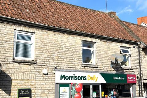 undefined, High Street, Street