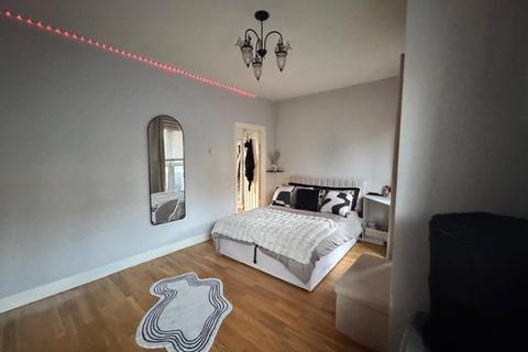 undefined, Mallet House, Aybyn Square, SW15