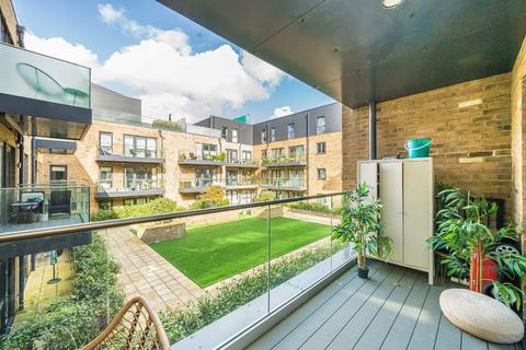 undefined, Lion Wharf Road, Old Isleworth TW7