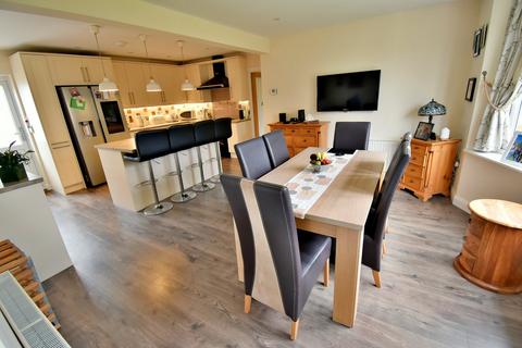 3 bedroom detached bungalow for sale, Brook Close, Bournemouth, BH10