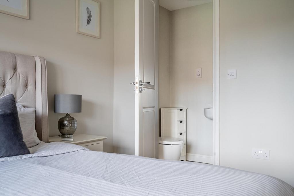 Ensuite
