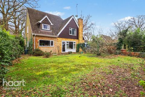 undefined, Eddeys Close, Bordon
