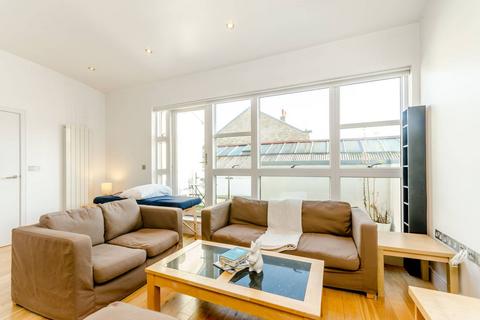 2 bedroom maisonette to rent, Clapham Park Road, Clapham High Street, London, SW4
