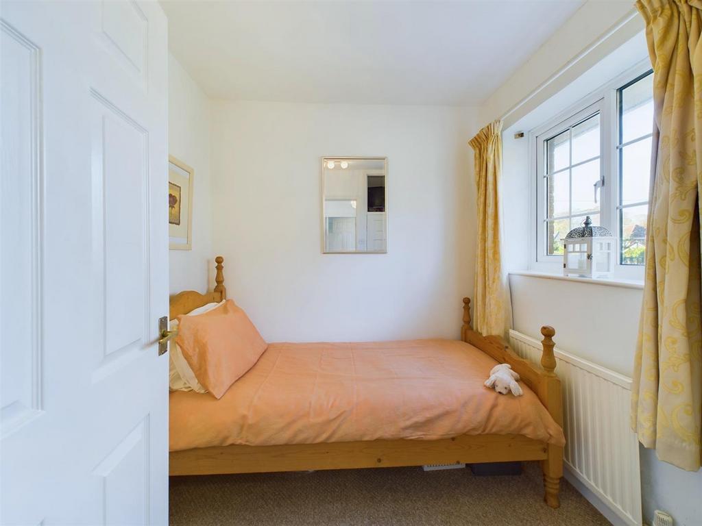 Bedroom: