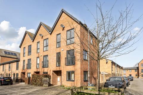 undefined, Brooks Mews,  Aylesbury,  HP19