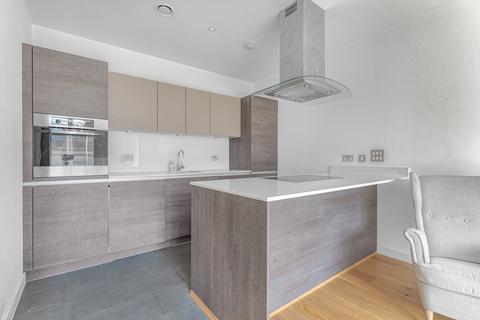 2 bedroom apartment for sale, Fairfield Avenue, STAINES-UPON-THAMES, TW18