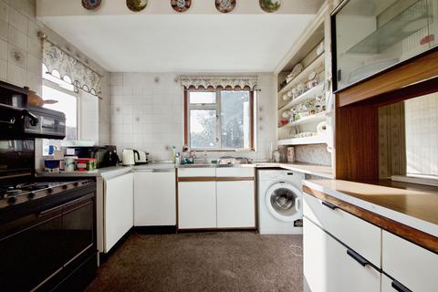 3 bedroom semi-detached house for sale, Brentwood Road, Romford, RM1