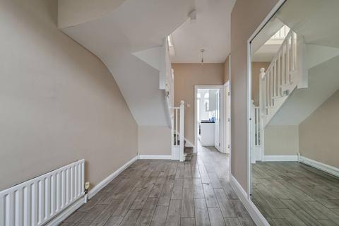 4 bedroom flat for sale, Holloway Road, Islington, London, N7