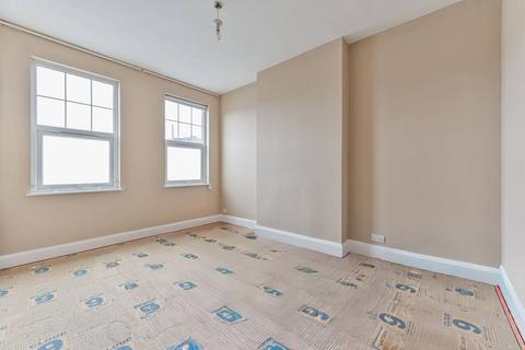 4 bedroom flat for sale, Holloway Road, Islington, London, N7