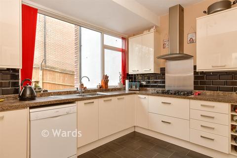 4 bedroom detached house for sale, Walderslade Road, Walderslade, Chatham, Kent