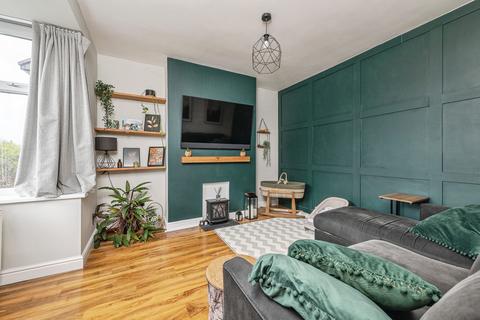 undefined, Kester Road, Batley, WF17