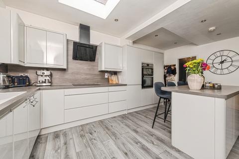 undefined, Kester Road, Batley, WF17