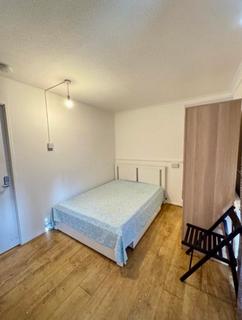 1 bedroom flat to rent, Bethnal Green Road(SAAD), London E2