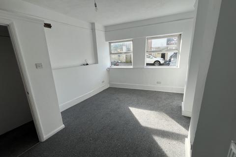 undefined, HASTINGS