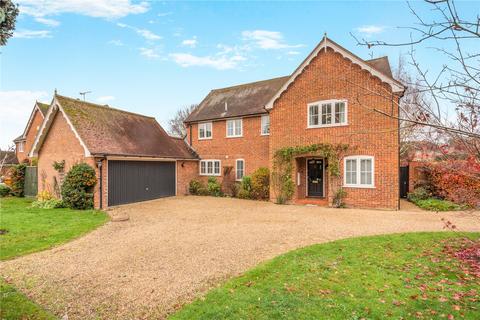 undefined, Heathfields, Chieveley, Newbury, RG20