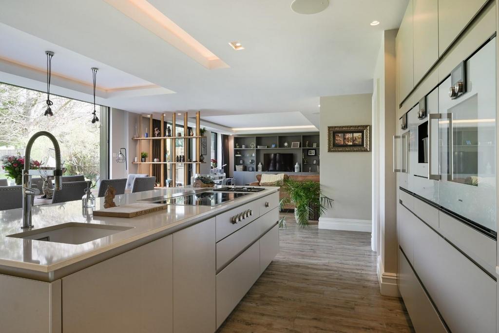Ewell Downs Road