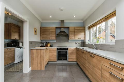 5 bedroom detached house for sale, Wellsgreen Place, Crewe CW2