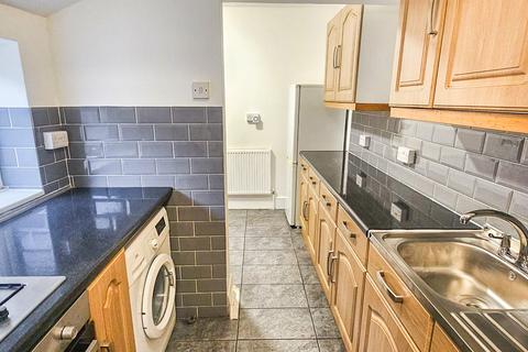 2 bedroom terraced house to rent, Plaistow, London, E13