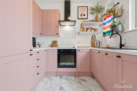 undefined, Westminster Drive, Westcliff-on-sea, SS0 9