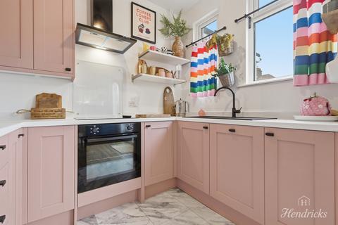 undefined, Westminster Drive, Westcliff-on-sea, SS0 9