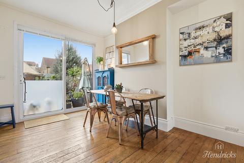 undefined, Westminster Drive, Westcliff-on-sea, SS0 9