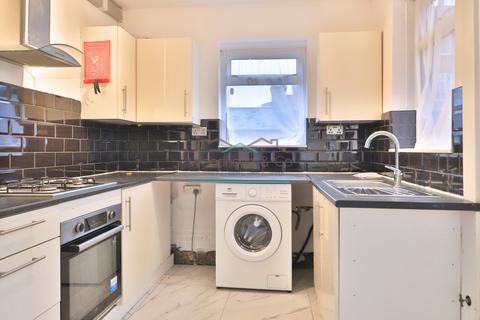 undefined, Beaconsfield Terrace, Rushden, NN10 0AN