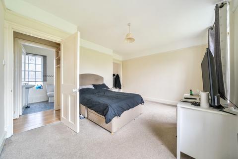 undefined, Mottingham Road, London