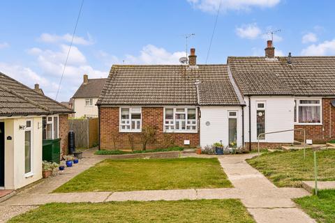 2 bedroom bungalow for sale, Clearmount Drive, Charing, Ashford, Kent, TN27