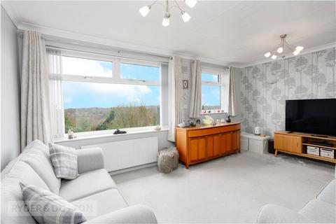 3 bedroom semi-detached house for sale, Birks Avenue, Lees, Oldham, OL4